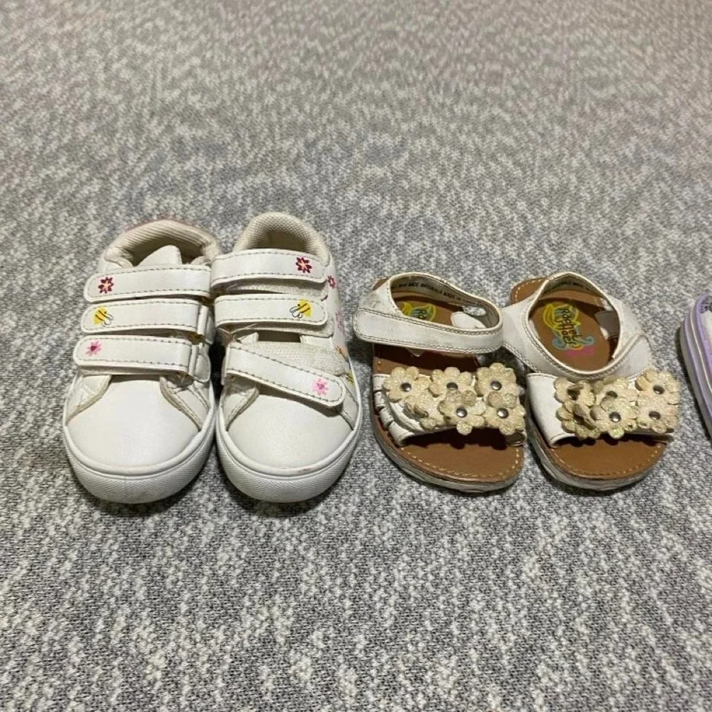 Bundle toddler girl shoes size 5. SKU-B5
